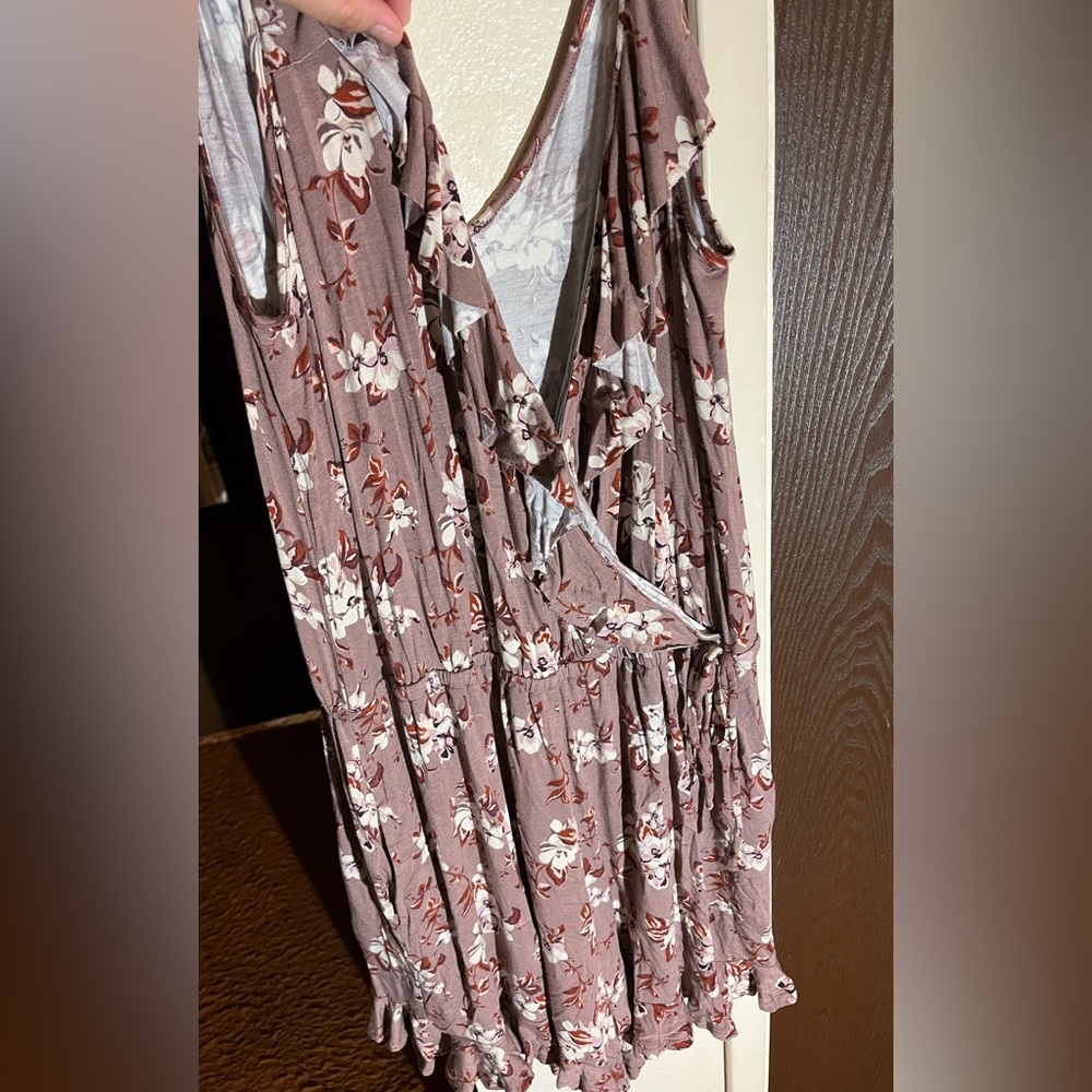 Romper - Picture 5 of 5